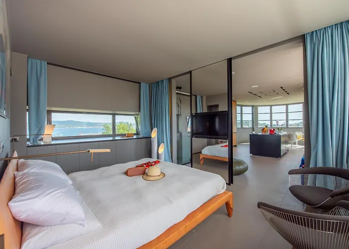 La Rotonda - Incredible Méditerranéen&st Tropez View 360! Centre 5 Mns *